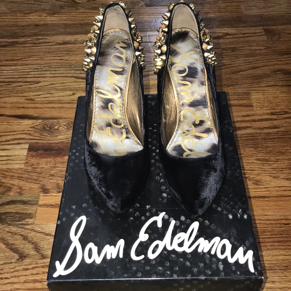 Beautiful statement shoes
